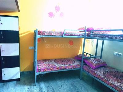 Bedroom Image of Sri V Ladies PG in Pallikaranai