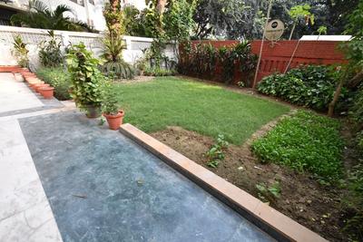 Gallery Cover Image of 2500 Sq.ft 4 BHK Independent Floor for rent in Jor Bagh for 225000