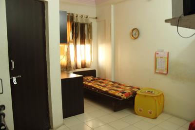 Bedroom Image of Tulja Estate Paying Guest Room in Science City