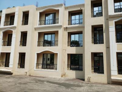 Gallery Cover Image of 410 Sq.ft 1 BHK Apartment for buy in Akurli for 2100000