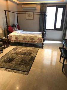 Gallery Cover Image of 4000 Sq.ft 3 BHK Independent Floor for buy in Defence Colony for 95000000