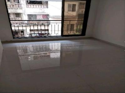 Gallery Cover Image of 825 Sq.ft 2 BHK Apartment for buy in Kandivali West for 13500000