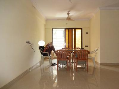 Gallery Cover Image of 900 Sq.ft 2 BHK Apartment for buy in Andheri West for 16800000