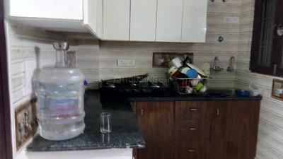 Gallery Cover Image of 750 Sq.ft 3 BHK Apartment for rent in Sector 105 for 12000
