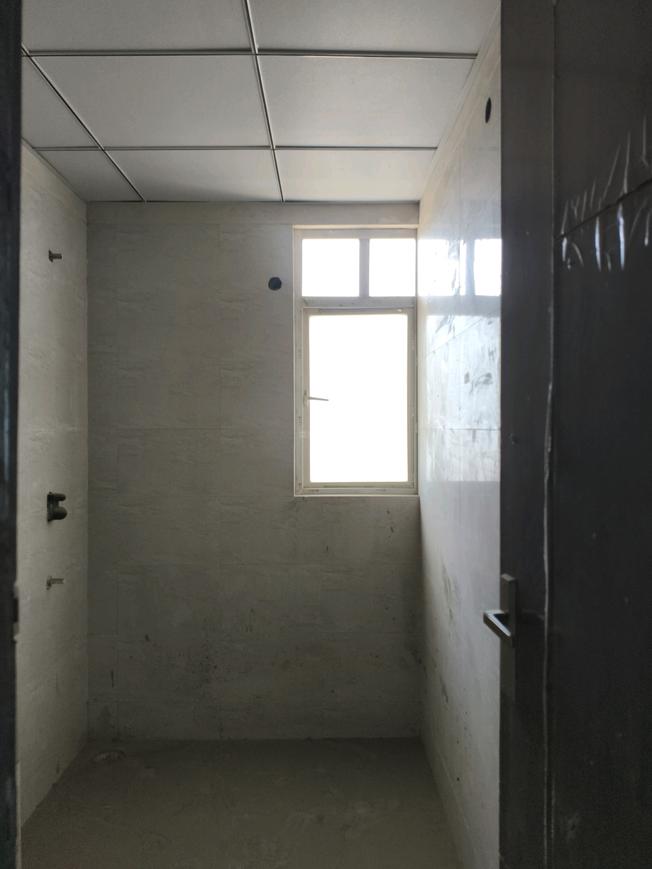 Nirala Estate Phase V - Image 9