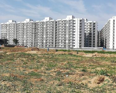 Gallery Cover Image of 425 Sq.ft 1 BHK Apartment for buy in Sector 36A for 2100000