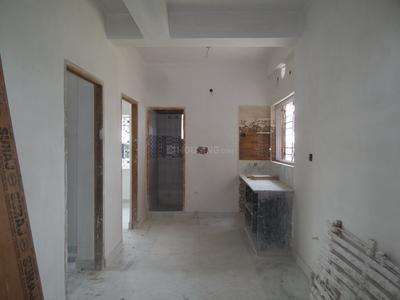 Gallery Cover Image of 700 Sq.ft 2 BHK Apartment for buy in Ward No 113 for 2450000