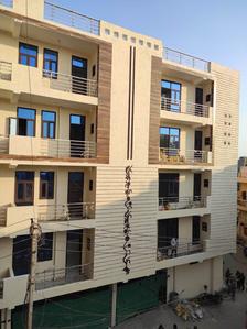 Gallery Cover Image of 1100 Sq.ft 3 BHK Independent Floor for buy in Sector 16 for 4500000