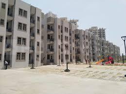Gallery Cover Image of 400 Sq.ft 1 BHK Apartment for buy in Signature Global Solera, Sector 107 for 1900000