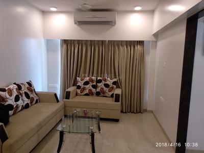 Gallery Cover Image of 805 Sq.ft 2 BHK Apartment for buy in Malad East for 11500000