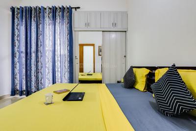 Bedroom Image of Oyo Life Nod665 in Sector 100