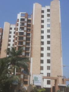 Gallery Cover Image of 685 Sq.ft 1 BHK Apartment for buy in Malad West for 9300000