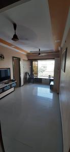 Gallery Cover Image of 1000 Sq.ft 2 BHK Apartment for rent in Raheja Serenity, Kandivali East for 42000