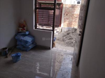 Gallery Cover Image of 600 Sq.ft 2 BHK Independent House for buy in Sector 105 for 3800000