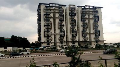 Gallery Cover Image of 4000 Sq.ft 4 BHK Apartment for buy in Vasanth Nagar for 75000000