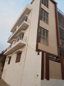 Gallery Cover Image of 1200 Sq.ft 3 BHK Independent Floor for buy in Gangotri Vihar for 4500000