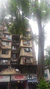 Gallery Cover Image of 510 Sq.ft 1 BHK Independent House for buy in Kandivali East for 8500000