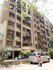 Gallery Cover Image of 800 Sq.ft 2 BHK Independent Floor for buy in Malad East for 18000000
