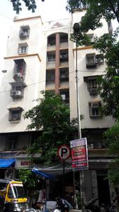 Gallery Cover Image of 600 Sq.ft 1 BHK Apartment for buy in Kandivali East for 8000000