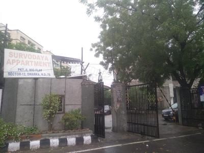 Gallery Cover Image of 1500 Sq.ft 3 BHK Apartment for rent in Suryodaya Apartment, Sector 12 Dwarka for 25000