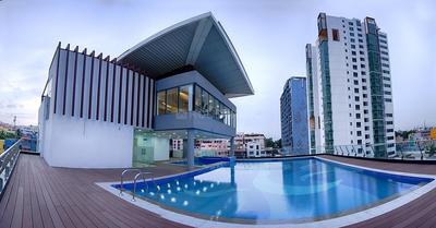 Gallery Cover Pic of Magnificia