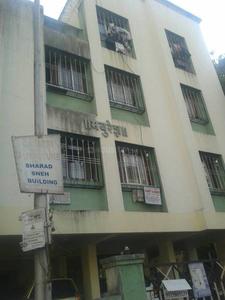 Gallery Cover Image of 1200 Sq.ft 3 BHK Apartment for rent in Mayuresh Apartment, Kothrud for 23500