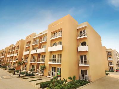Gallery Cover Image of 950 Sq.ft 3 BHK Independent Floor for buy in BPTP Park Floors II, Sector 76 for 3800000