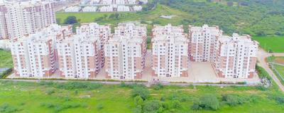 Gallery Cover Image of 2500 Sq.ft 3 BHK Apartment for rent in NCC Cyber Urbania, Tellapur for 22000