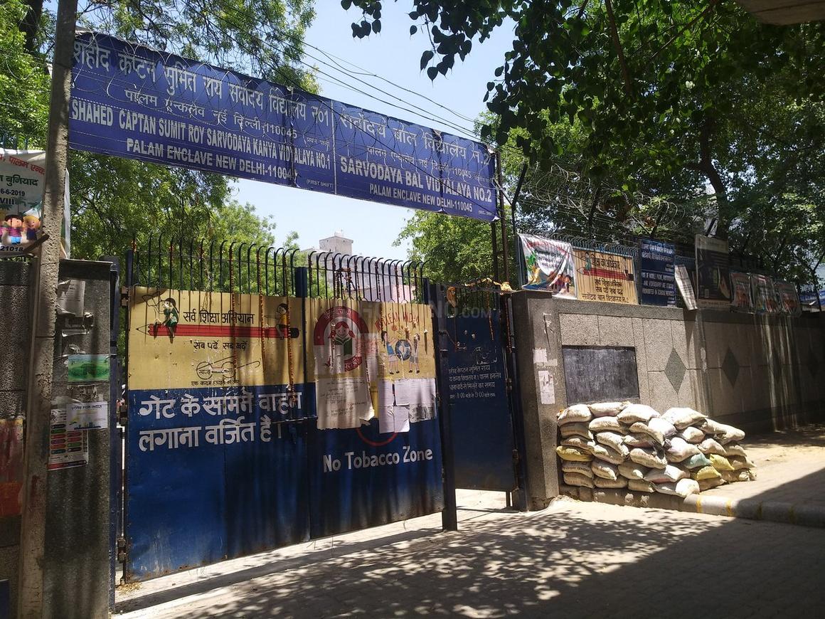 1 BHK Apartment for rent in Palam, New Delhi 1800 Sqft.